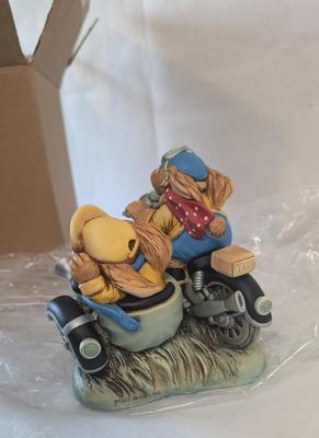 New Open Box Pendelfin Harley N Davey