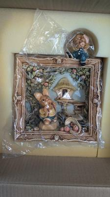 New Open Box Pendelfin The Orchard Shadowbox Scene