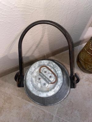 TRENDY GALVANIZED CAN WITH IRON HANDLE AND LARGE TIN VASE