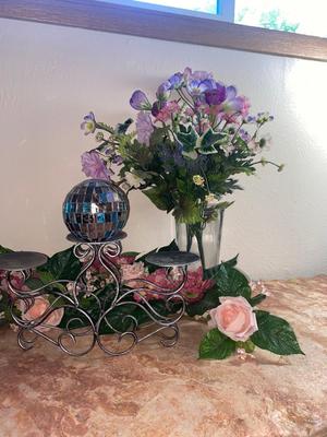 FAUX FLOWERS AND OTHER HOME DECOR