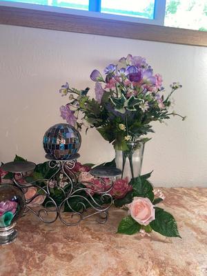 FAUX FLOWERS AND OTHER HOME DECOR