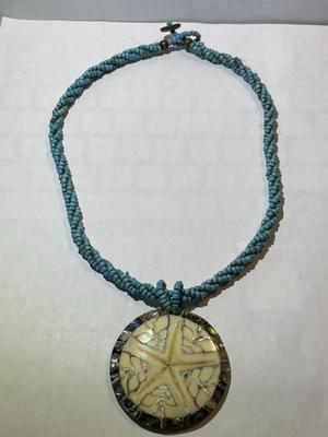 Vintage Nicely Made Turquoise Bead 18" Necklace w/Inlaid artwork Pendant in VG Preowned Condition as Pictured.