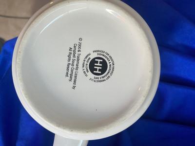 REALLY NEAT VINTAGE CAMPBELL'S SOUP TUREEN WITH LADLE AND SOUP CUPS