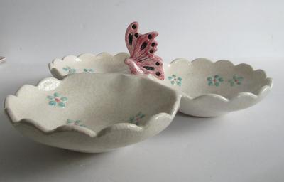 Vintage Hull Pottery Butterfly 3 Part Candy Dish With Applied Butterfly