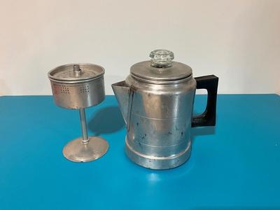 Comet Kettle with strainer
