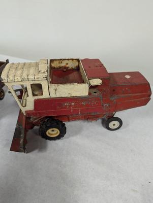 Vintage Trucks, Car & Tractor