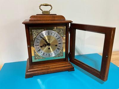 Vintage Howard Miller Mantel Clock