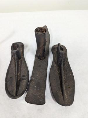 Cast Iron Horse Shoes & Cobbler Shoe Molds