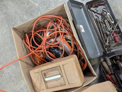 Box Lots Of Hardware Lot 14