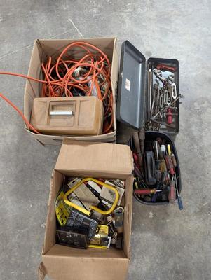 Box Lots Of Hardware Lot 14
