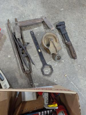 Box Lots Of Hardware & Tools (Craftsman) Lot 18