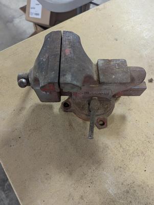 Companion 3 1/2" Table Vise