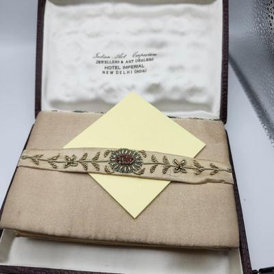 New Delhi embroidered wallet