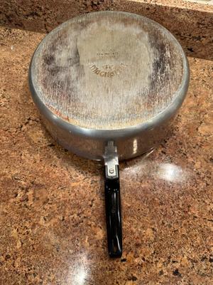 Magnalite GHC 11 1'4" Double Spout w/lid