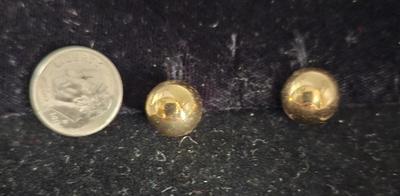 Gold Stud earrings