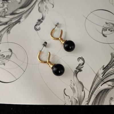 Black Onyx earrings in 10K gold