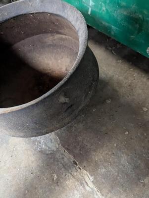 3 Legged Cast Iron Pot