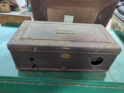 Antique Atwater Kent Radio