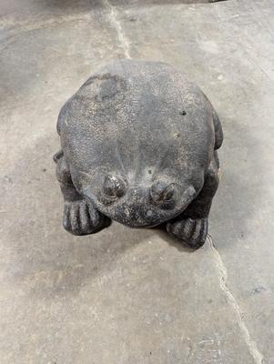 Better Homes & Gardens Hollow Large Frog