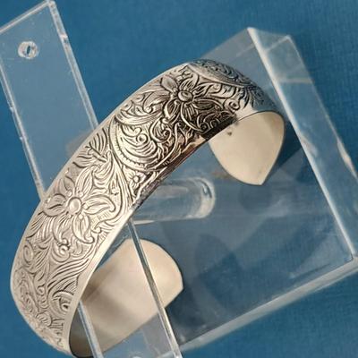 Vintage Beau Sterling Repousse Cuff