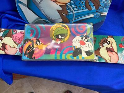 LOONEY TUNES GALORE! VINTAGE CANDLES, NAPKIN RINGS, POT HOLDERS & EVEN MORE!