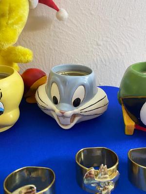 LOONEY TUNES GALORE! VINTAGE CANDLES, NAPKIN RINGS, POT HOLDERS & EVEN MORE!