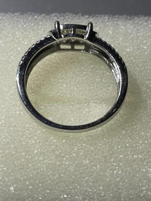 YGI Designer Sterling Silver .925 CZ Wedding Band Style Ring Size-Full 7.75 in VG Preowned Condition.