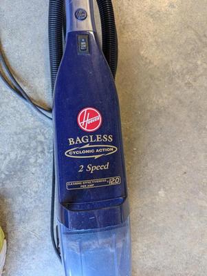 Hoover Bagless Cyclonic Action 2 Speed Vacuum