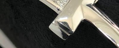 Tiffany 18k White Gold and 1.5ctw. VVS1 Diamond Bracelet with bag and Box