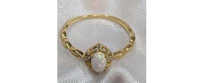 Ring 14K Gold Size 7 Fire Opal