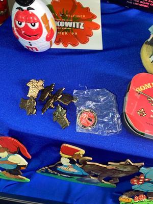 A FUN LOT! IT EVEN HAS HARRY POTTER'S WAND!