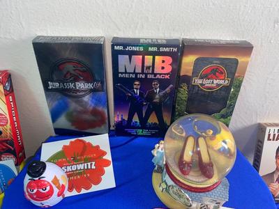 A FUN LOT! IT EVEN HAS HARRY POTTER'S WAND!