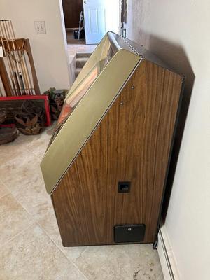 ROWE COIN OPERATED COMPACT DISC JUKEBOX, IT WORKS!