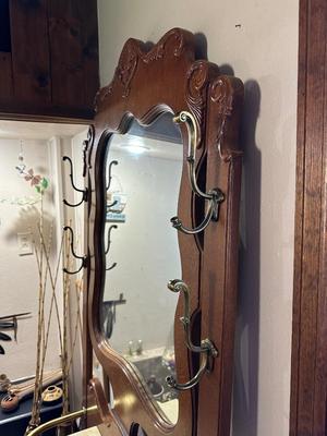 BEAUTIFUL UNIQUE HALL TREE