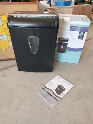 ATIVA PAPER SHREDDER AND UNITED STATES CORKBOARD