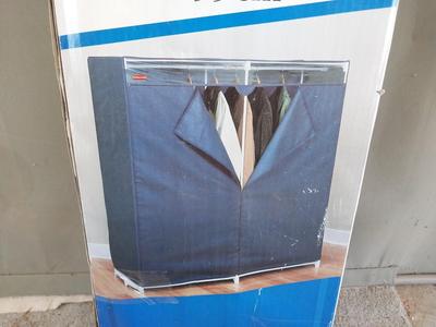 RUBBERMAID 60" STORAGE CLOSET