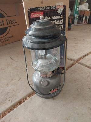 COLEMAN TWO MANTLE LANTERN