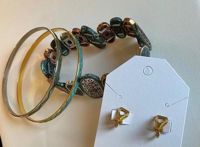 Vintage Abalone CE stamped 1968, with 3 bracelets