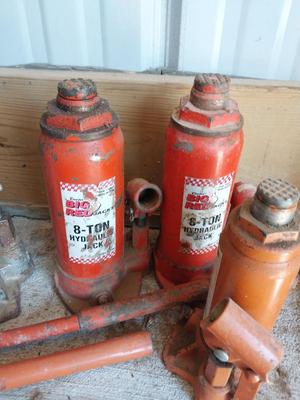 HYDRAULIC JACKS