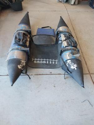 CADDIS INFLATABLE PONTOON BOAT