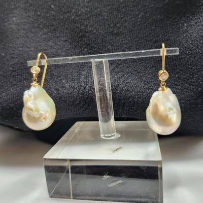 Baroque Pearl Necklace