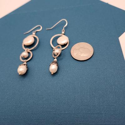 Baroque pearl earrings