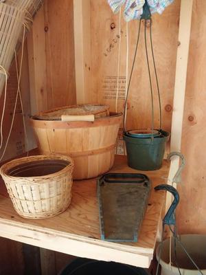 LARGE VARIETY PLANTING POTS