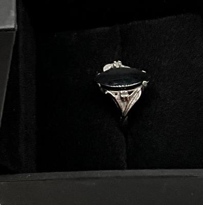 Black onyx stone 10K with diamond chips
