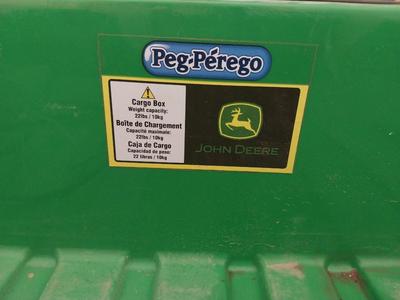 JOHN DEERE BATTERY POWERED KIDS JEEP WITH CHARGER
