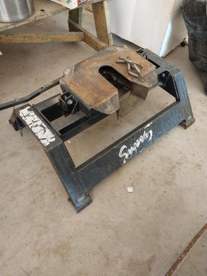 HITCH FOR 5TH WHEEL