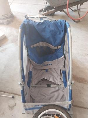 NEW SCWINN PULL BIKE TRAILER