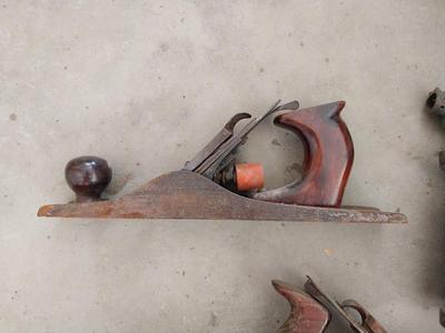 VINTAGE WOOD LEIGHS AND SPRAYER