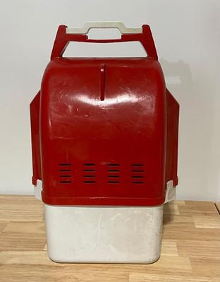 Vintage Bait-Up container