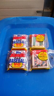 LOT 19 - TWO TOPPS JUMBO PACKS BASEBALL CARDS